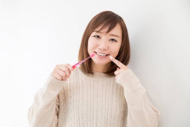 【歯ブラシの選び方】硬さや素材・サイズの決め方や歯科衛生士がすすめるのは？